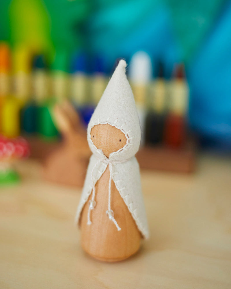 White Wooden Gnome-zoom-