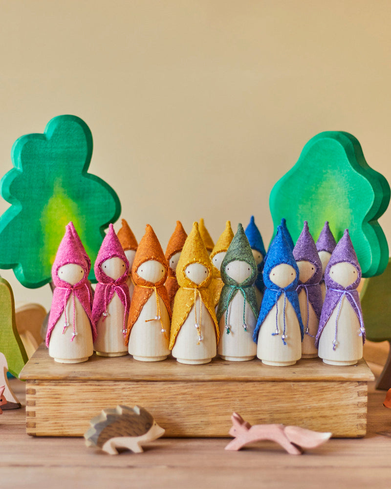 Green Wooden Gnome-zoom-
