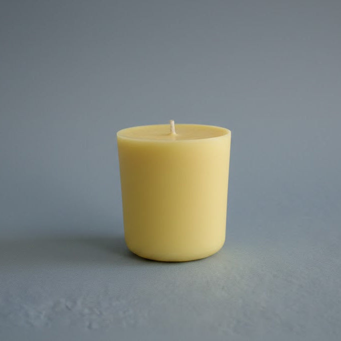 Blanket of Snow Candle Refill-zoom-