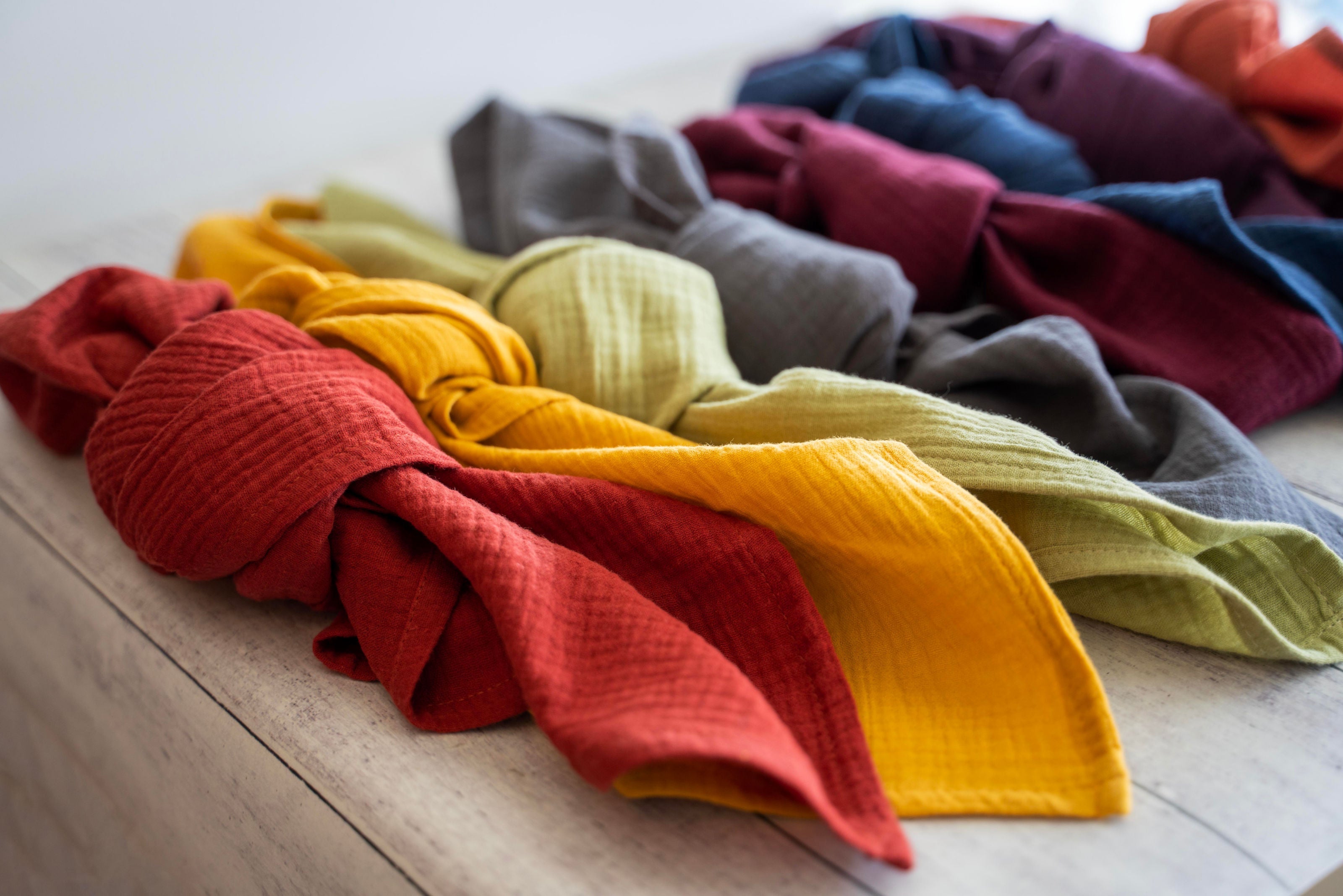 Cotton Crinkle Cloth Napkins | Set of Four-zoom-2