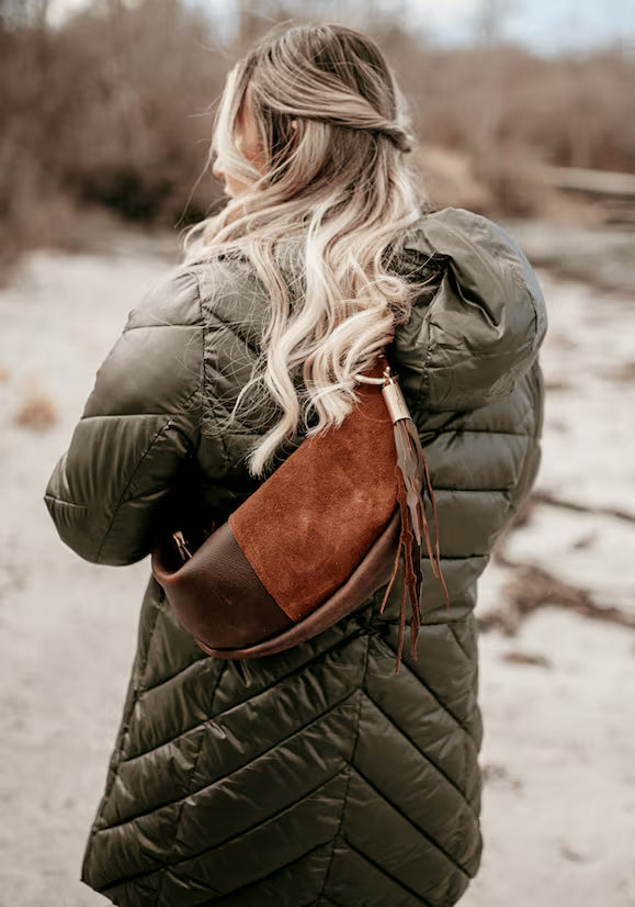 Sling Bag in Brown Leather-28