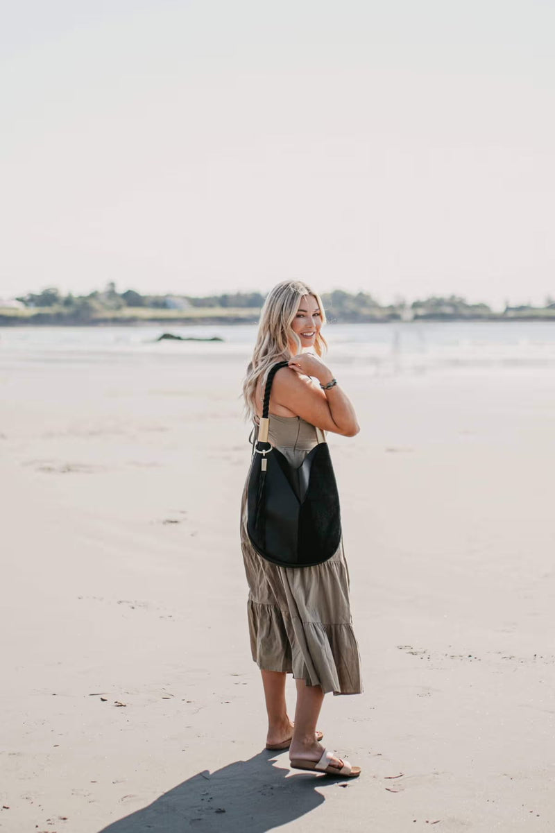 Original Wildwood Bag Large in Black Leather-zoom-