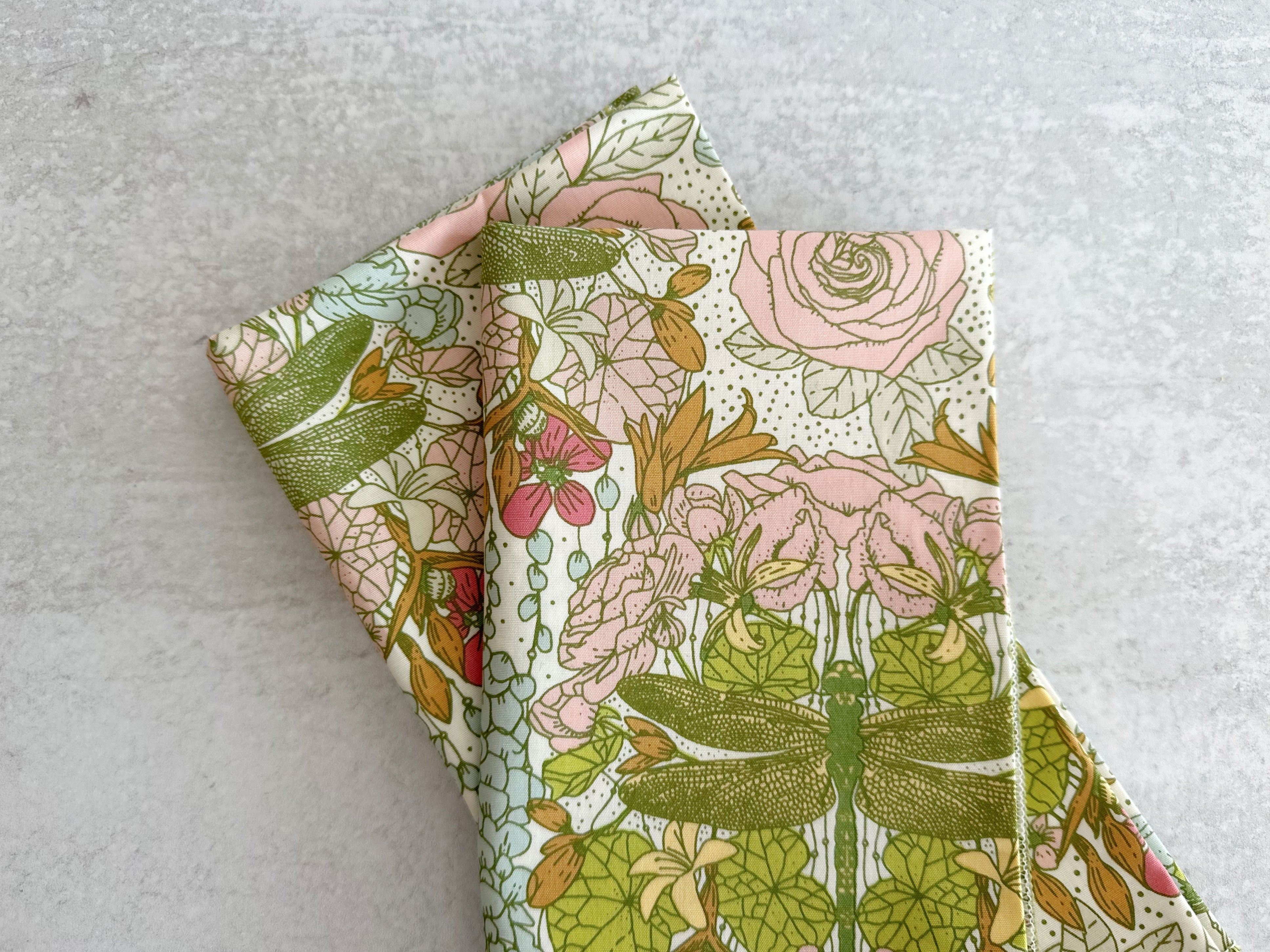Dot and Army Dragonfly Cloth Napkins - Thumbnail 2