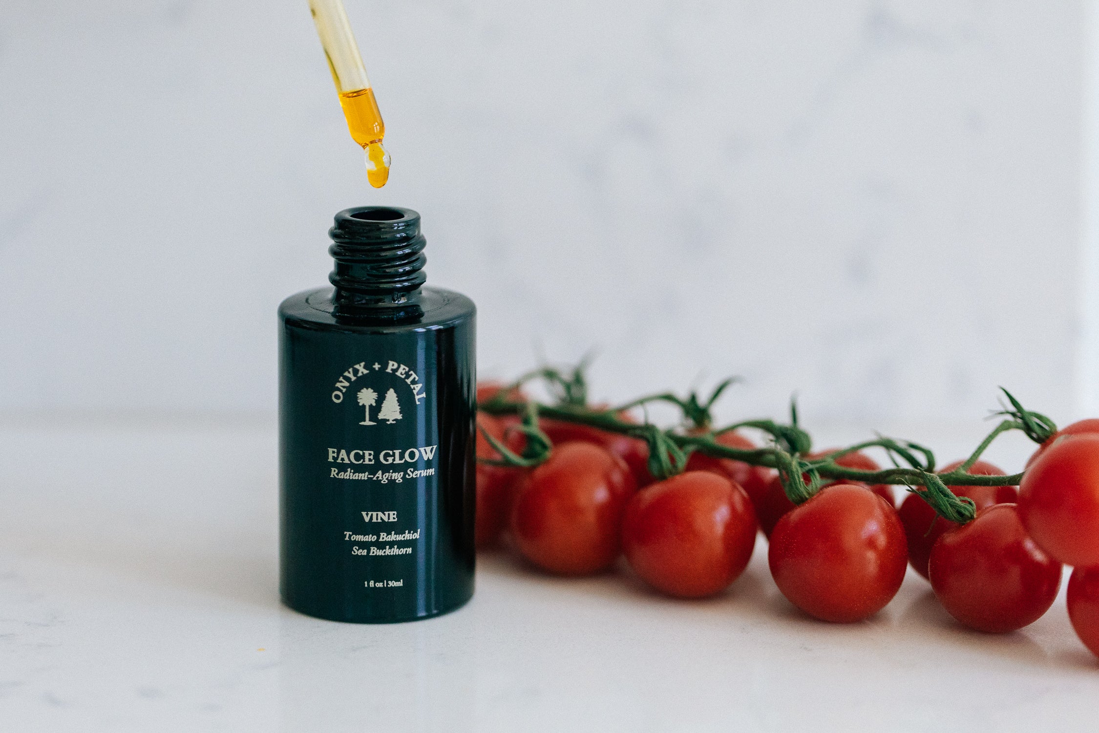 Face Glow Radiant-Aging Serum-zoom-3