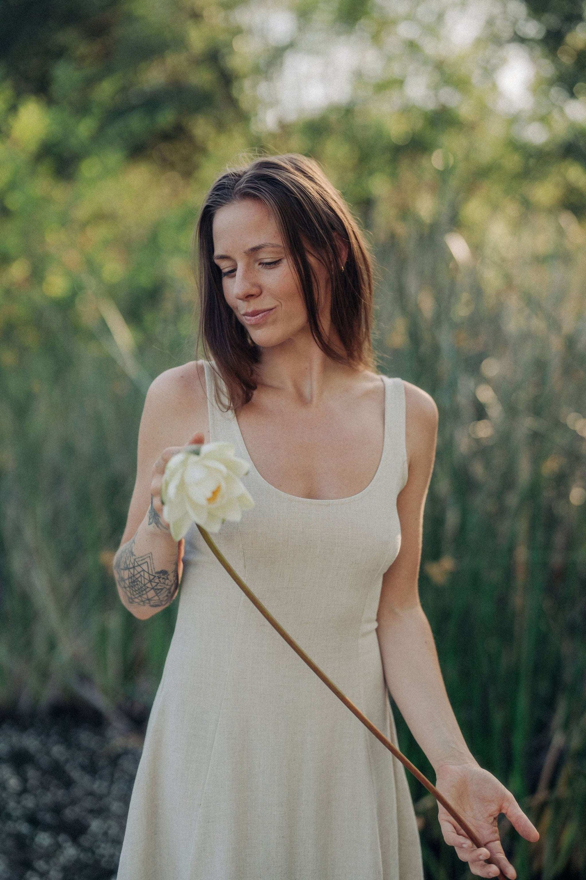 Delana Dress in Oat Linen-5