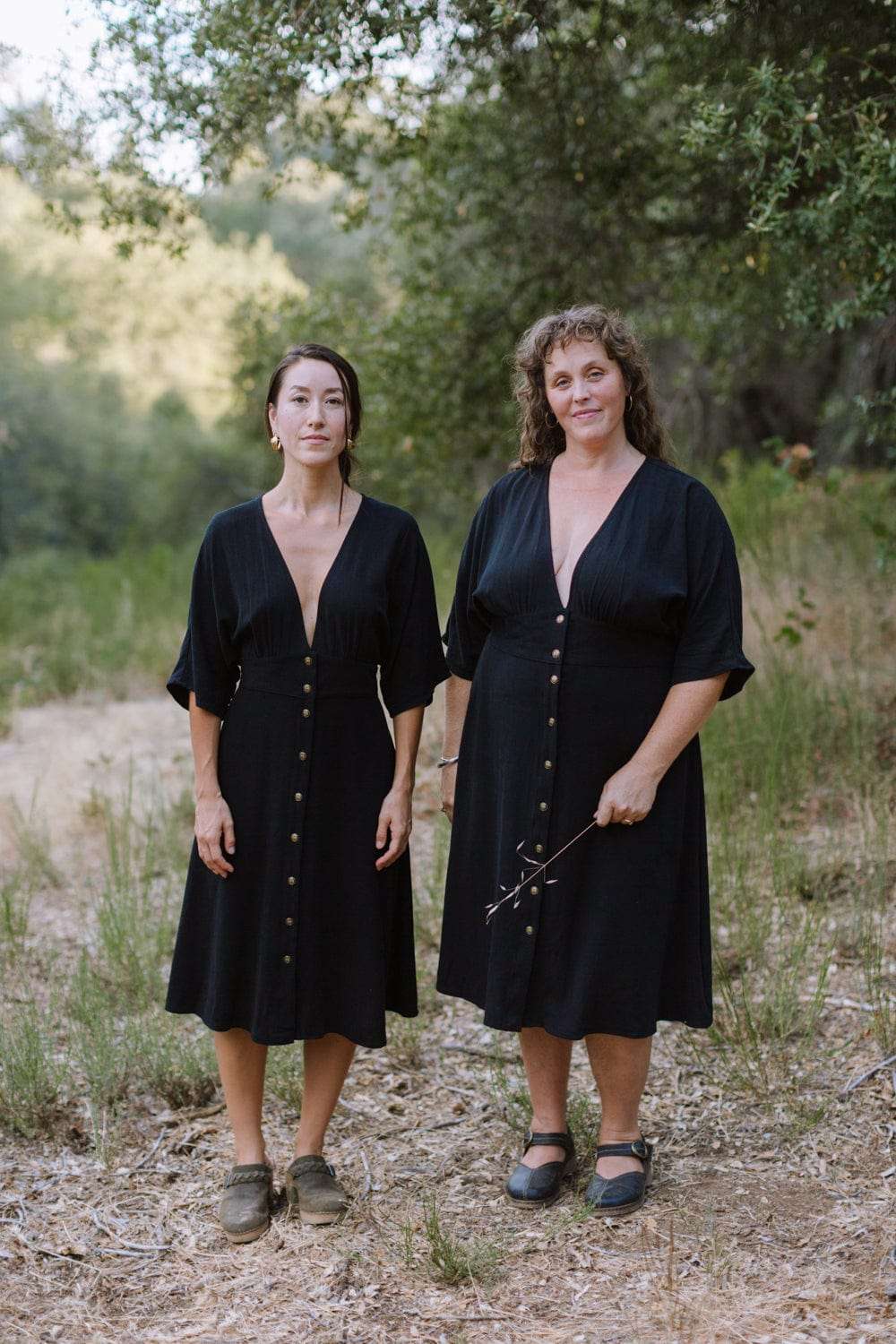 Finley Dress in Black Linen-2