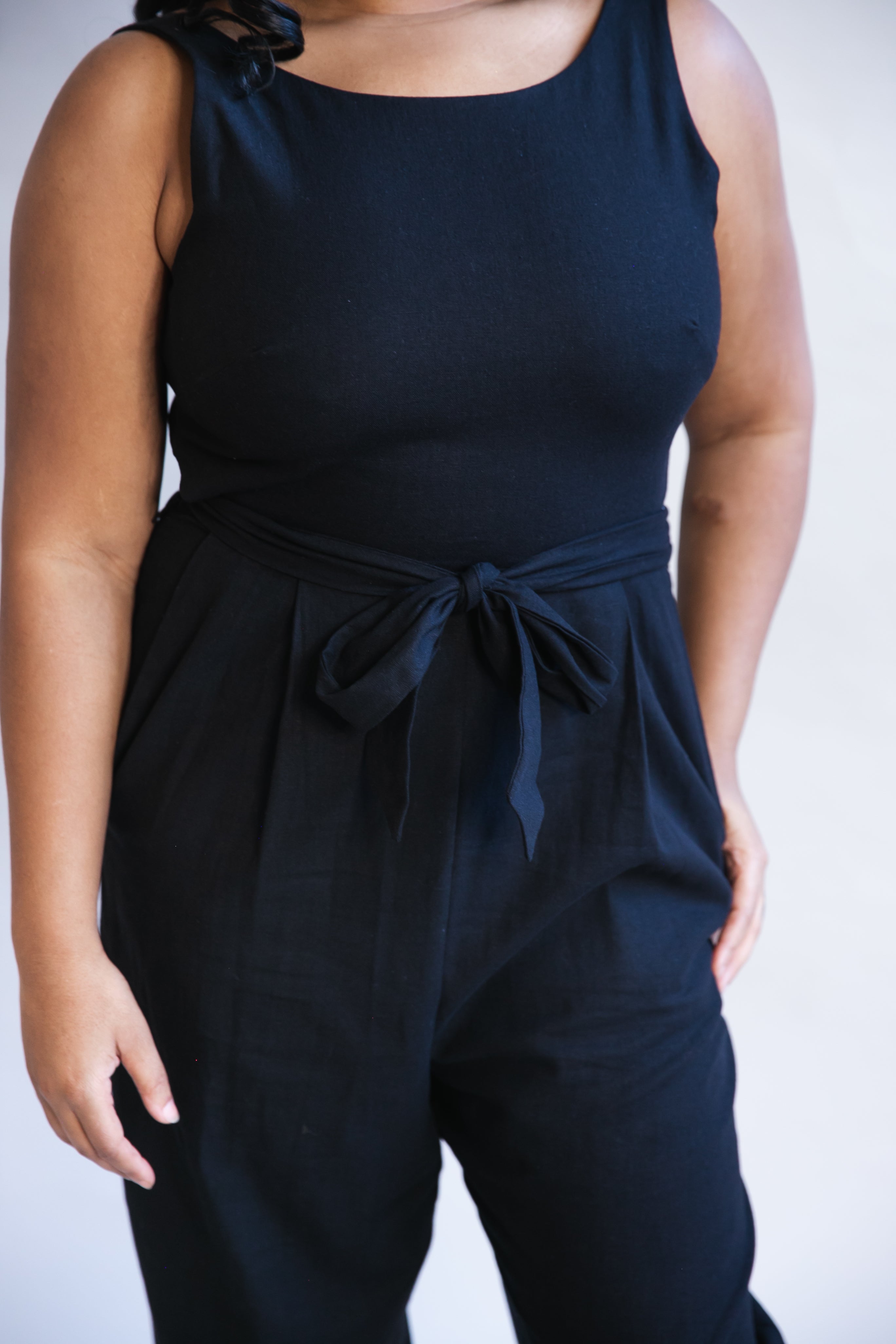 Liberty Jumpsuit in Black Linen-zoom-12
