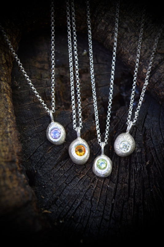 Glimmer Necklace