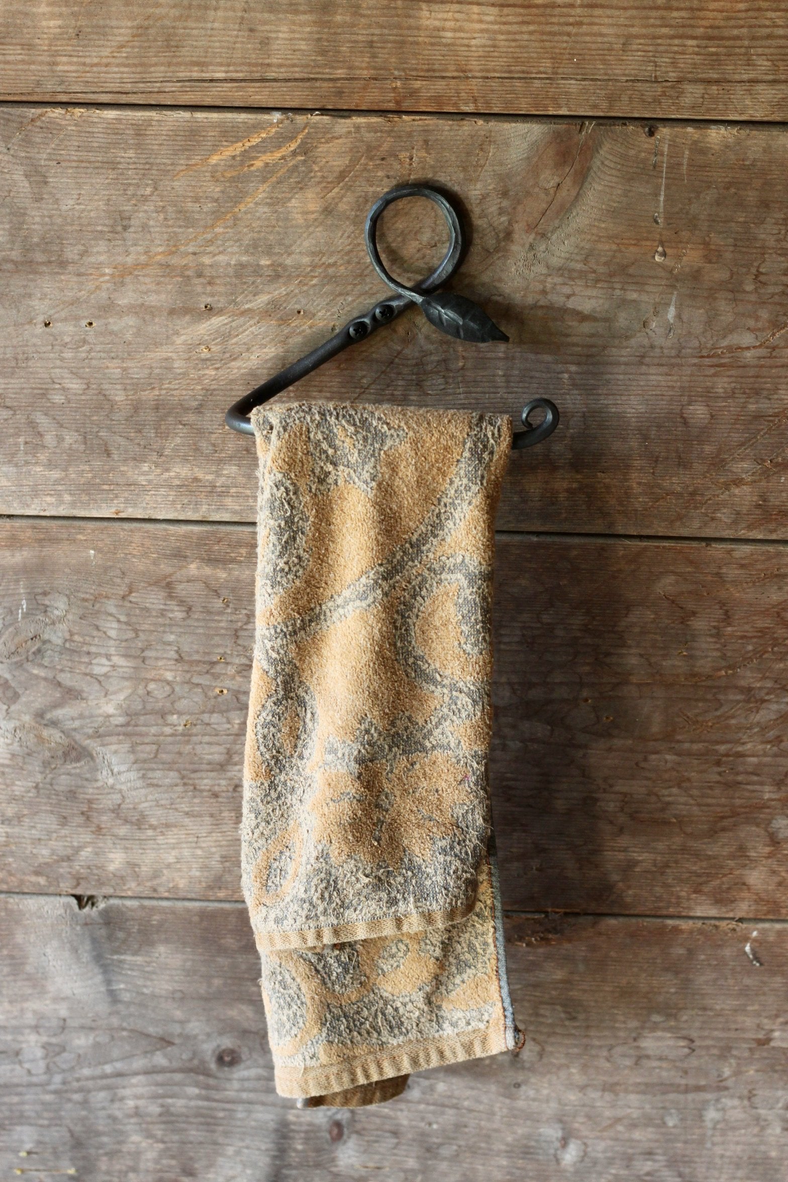 Hand Forged Towel Rack | Leaf Design Bathroom & Kitchen Holder