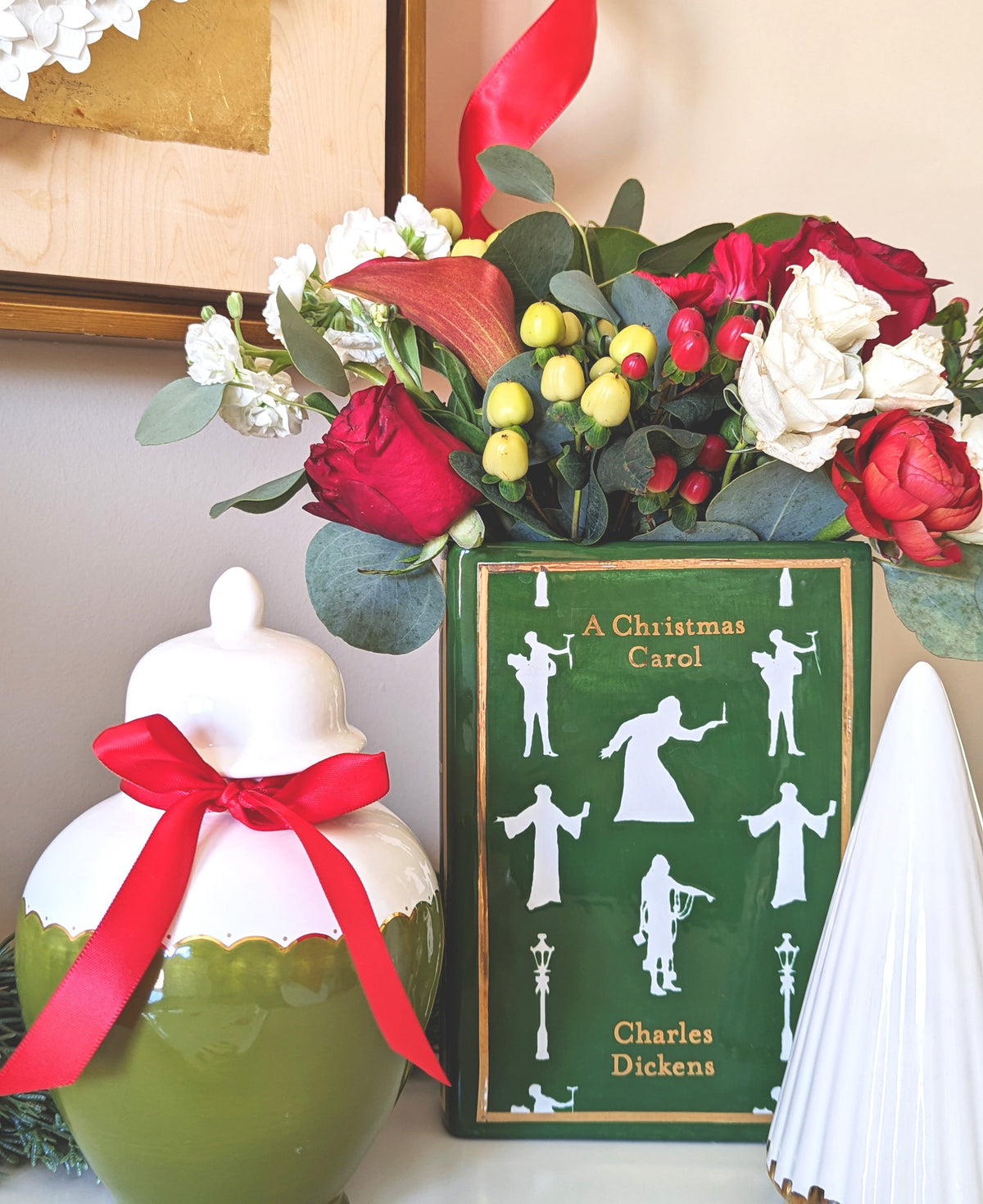 Christmas Classics Book Vase- A Christmas Carol in Holiday Green-2