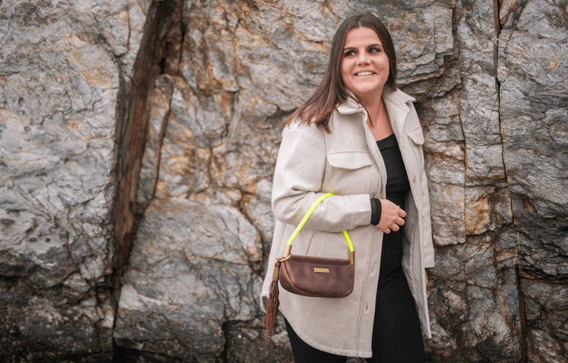 Clam Shell Bag in Brown Leather-zoom-