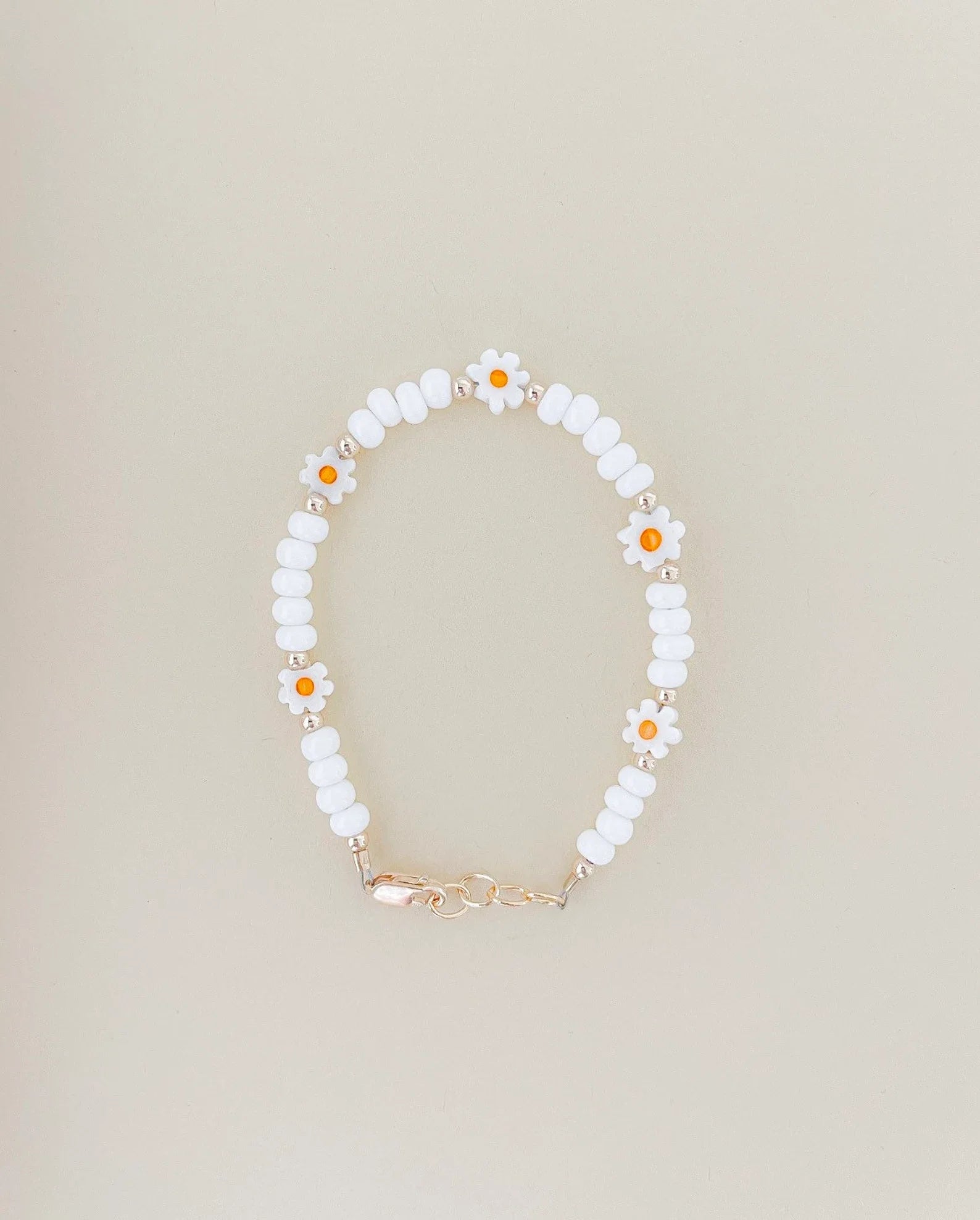 White Daisy Beaded Bracelet | 14K Gold Filled-zoom-1