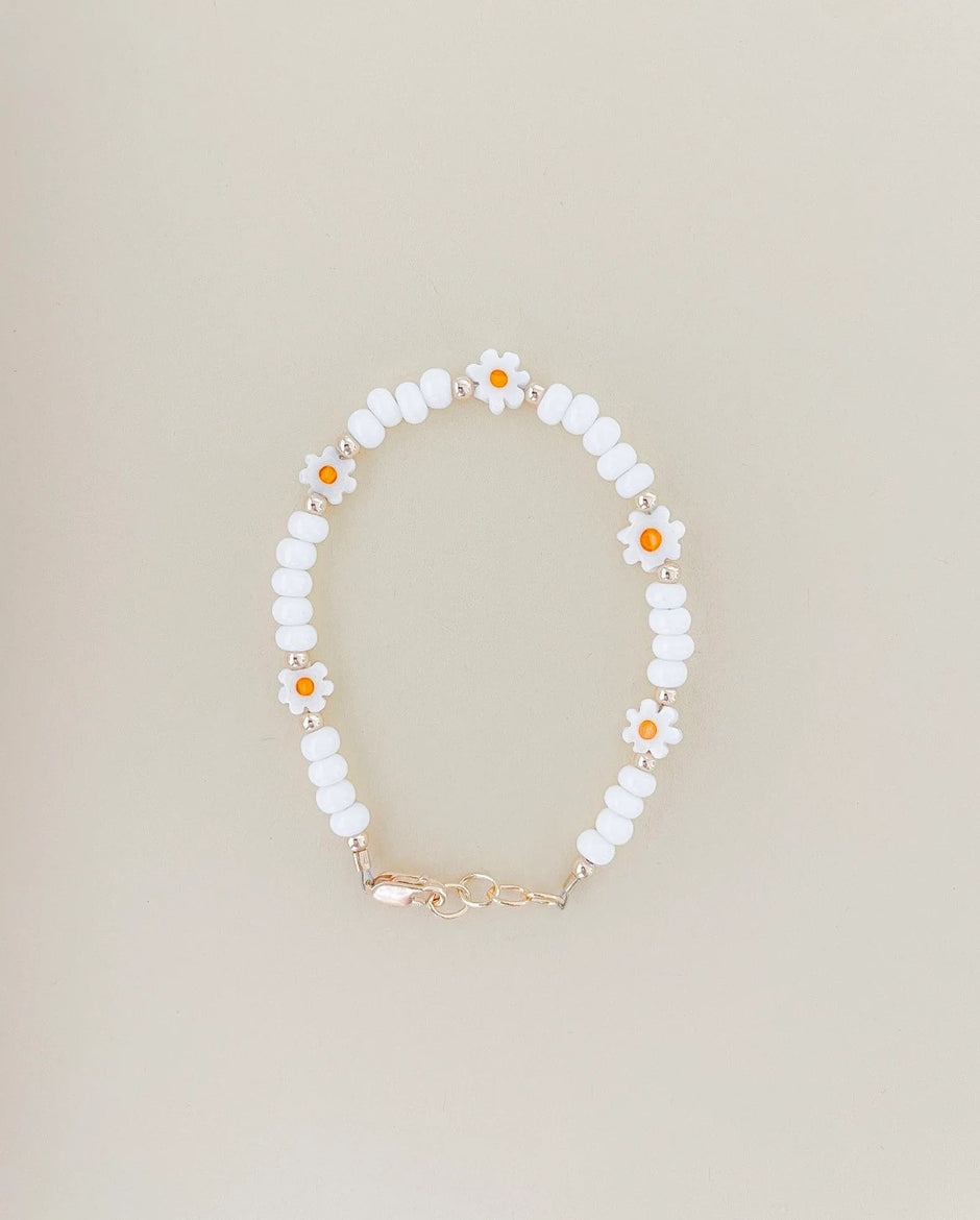 White Daisy Beaded Bracelet | 14K Gold Filled