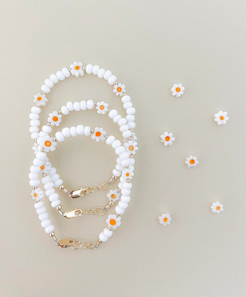 White Daisy Beaded Bracelet | 14K Gold Filled-zoom-