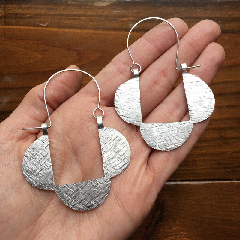 Hammered Aluminum Geometric Hoop Earrings-zoom-