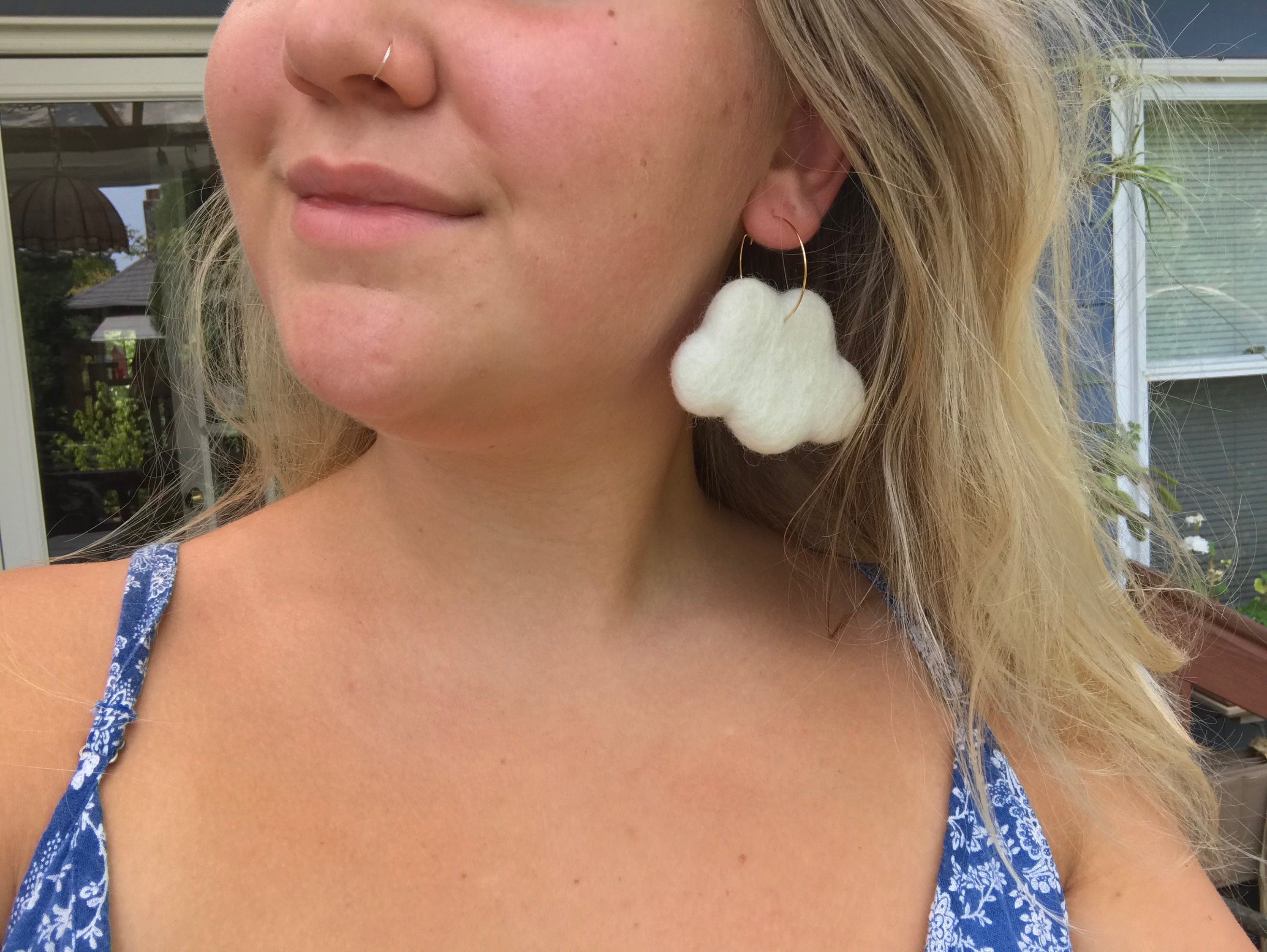 Cloud Felt Earrings-zoom-1