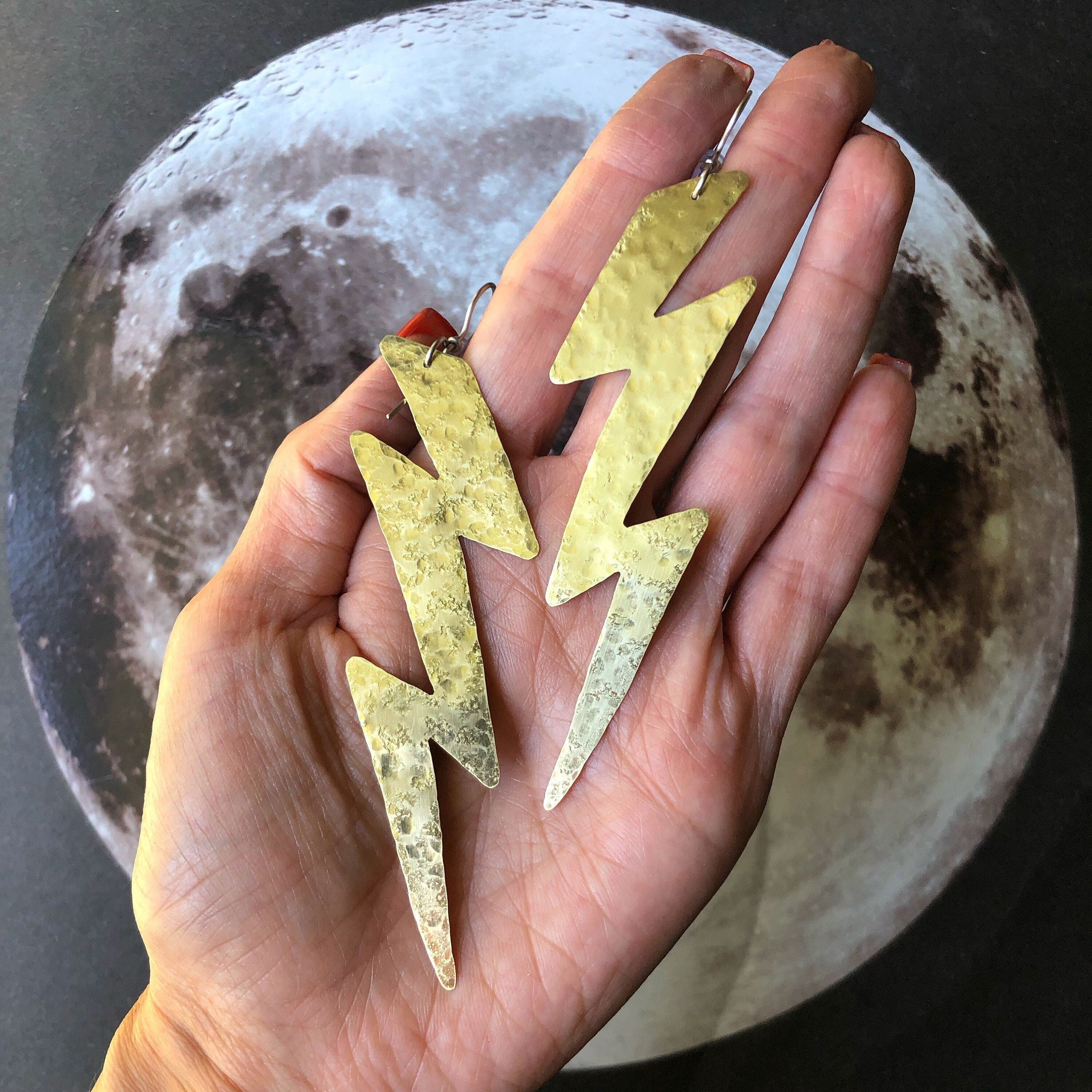 Hammered Lightning Bolt Earrings-zoom-1