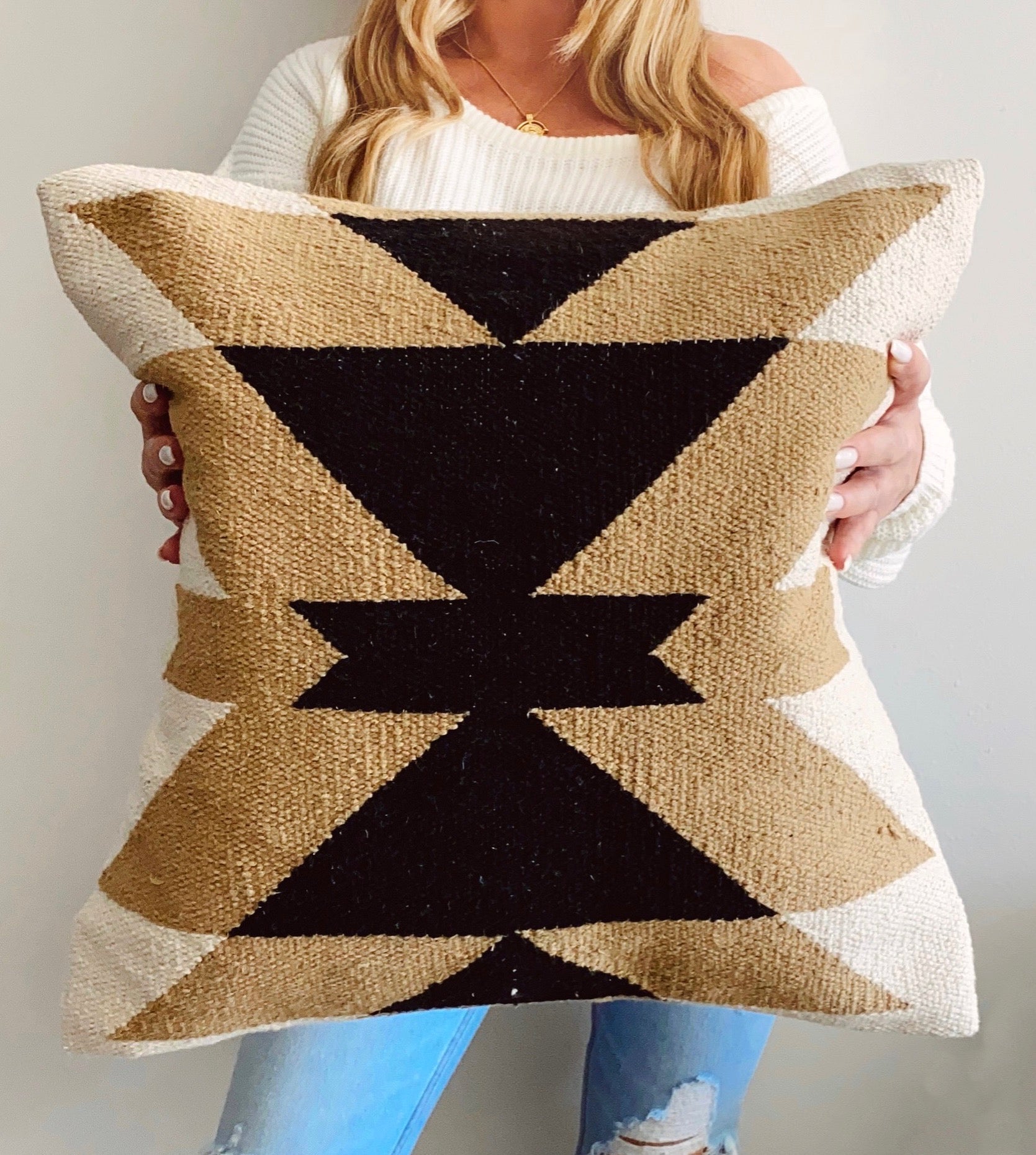 Montana Pillow Cover-zoom-3