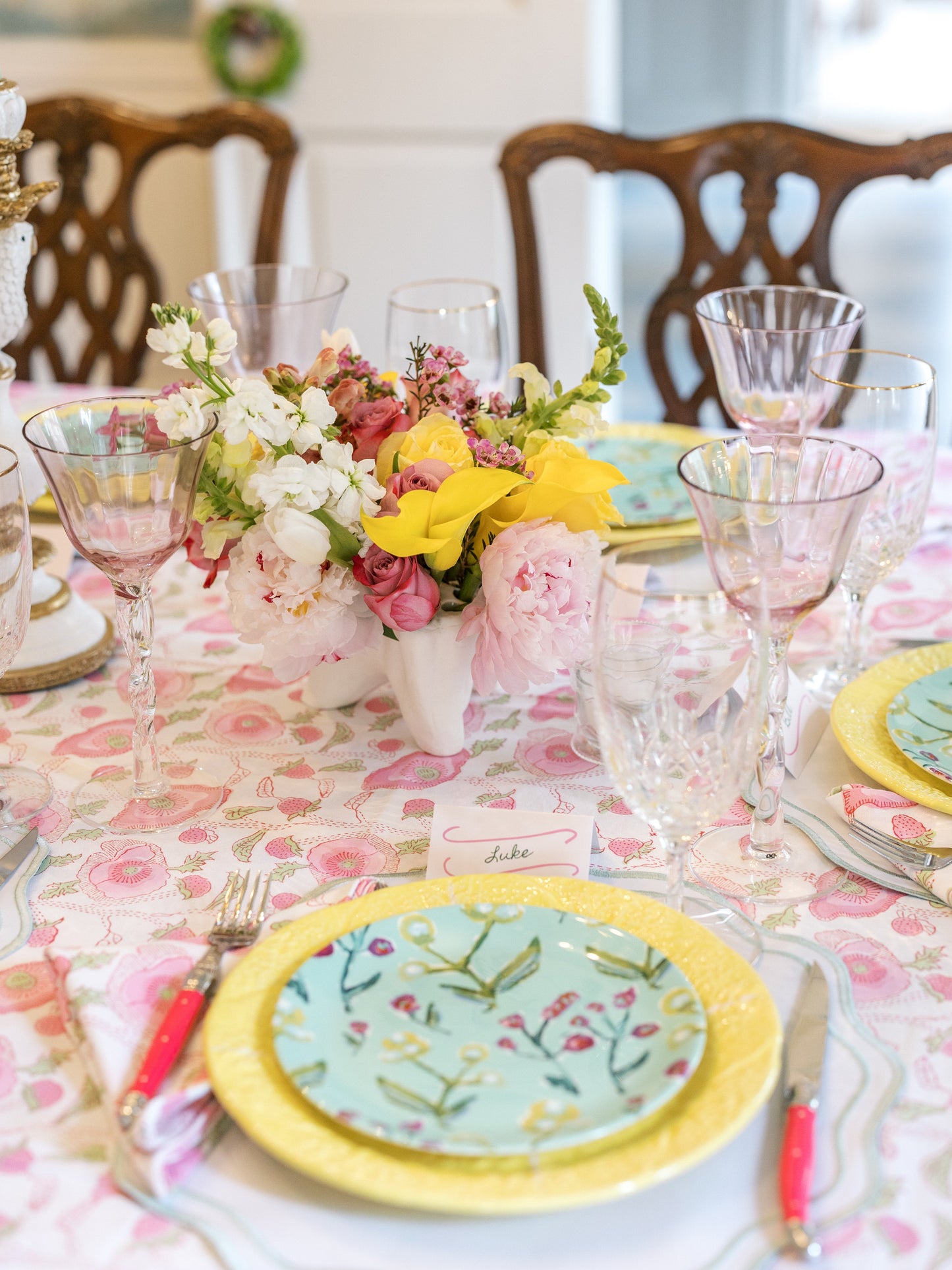 Honeysuckle China Plate Set