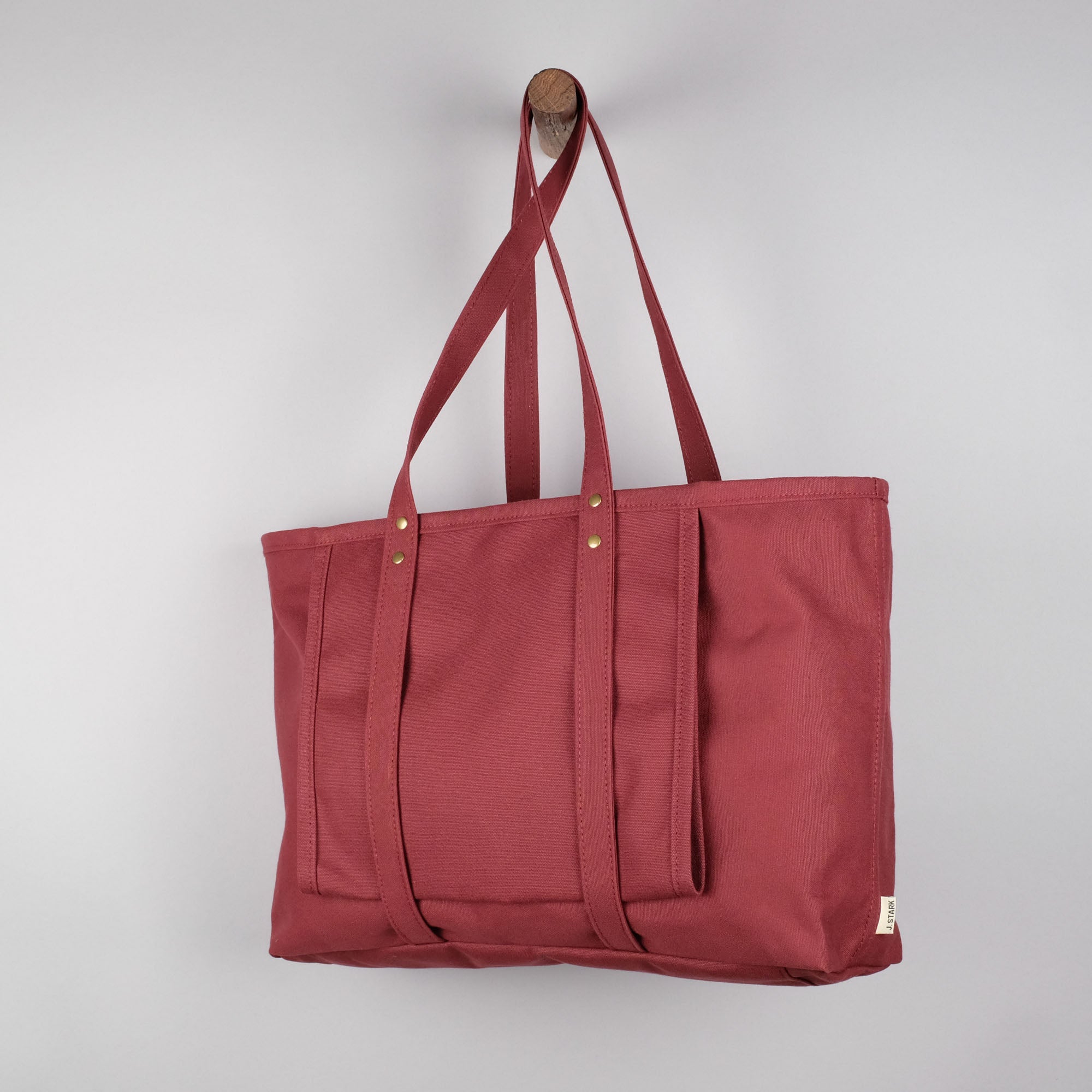 Beachwood Yoga Tote Bag in Auburn