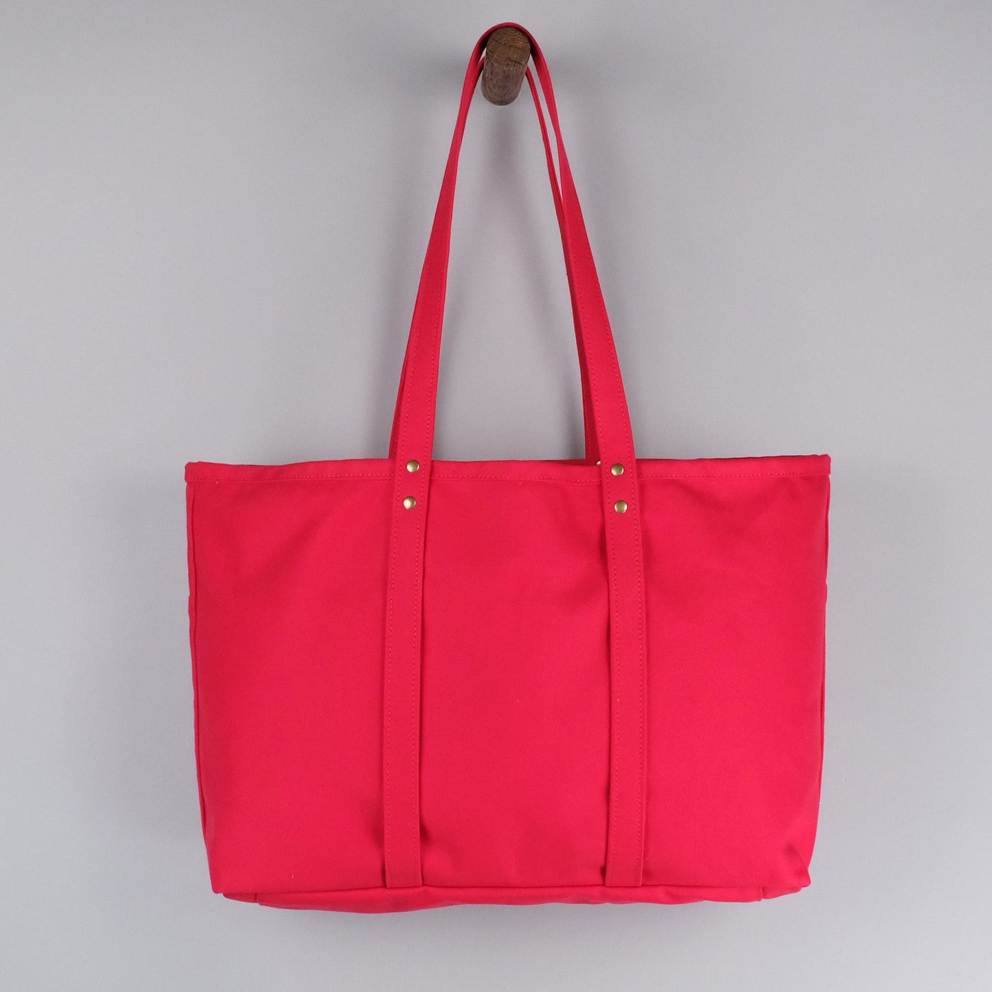 Beachwood Yoga Tote in Cardinal Red