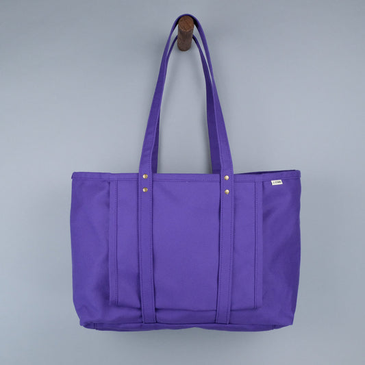 Beachwood Yoga Tote Bag in Purple