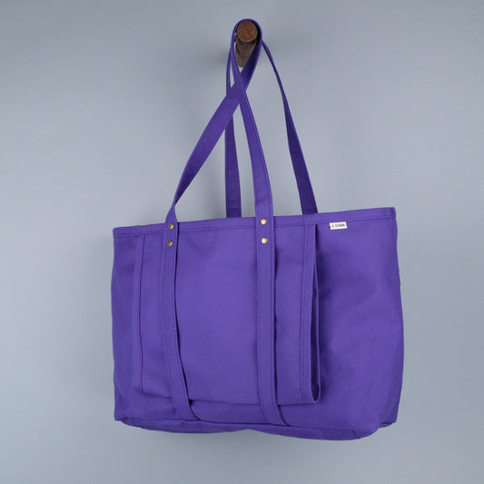 Beachwood Yoga Tote Bag in Purple