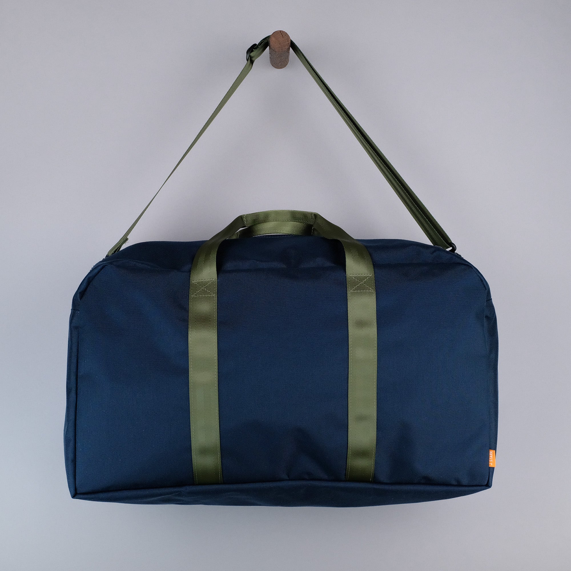 Bryant Large Duffle Bag in Navy + Olive