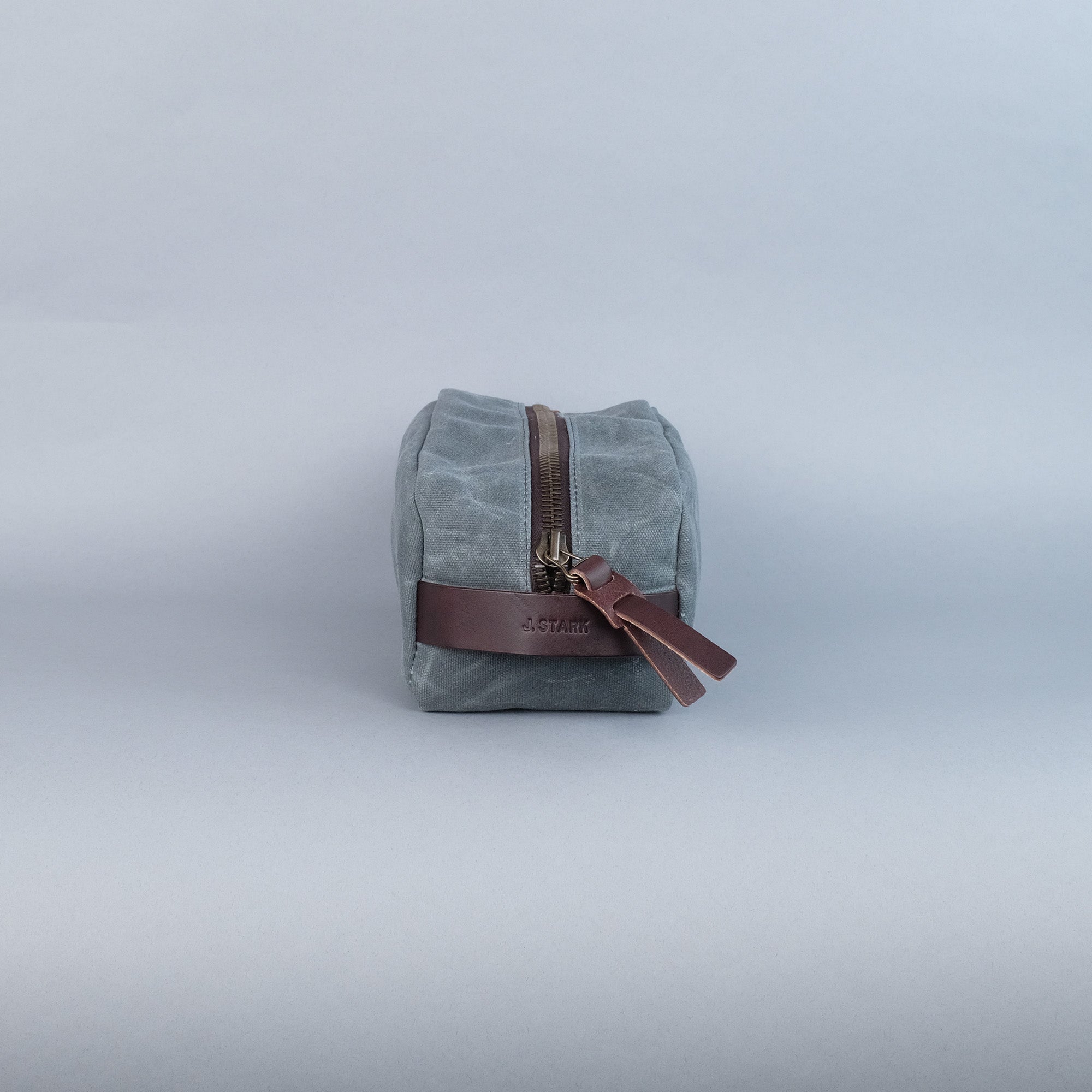 Clark Dopp Kit in Charcoal