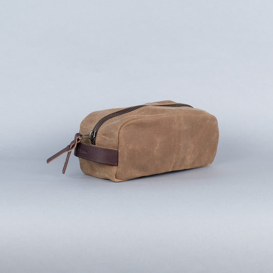 Clark Dopp Kit in Brush Brown