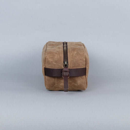Clark Large Dopp Kit in Brush Brown