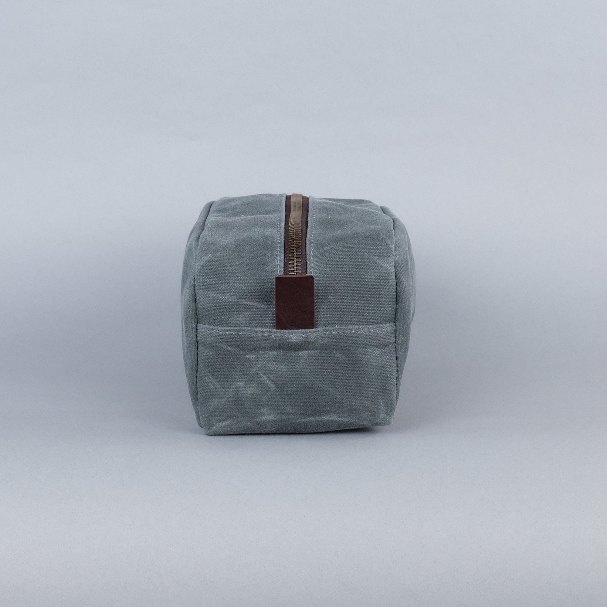 Clark Large Dopp Kit in Charcoal-zoom-4