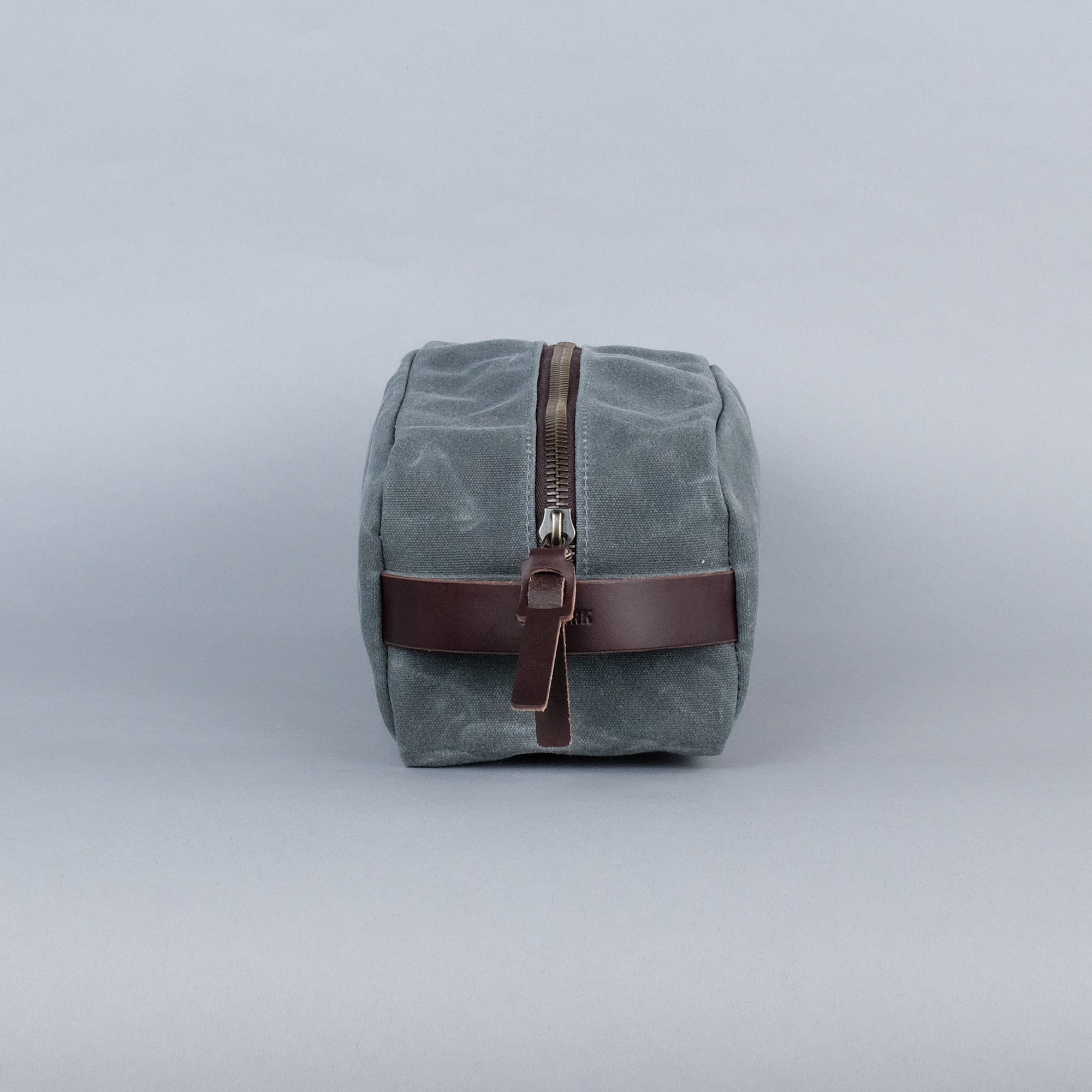 Clark Large Dopp Kit in Charcoal-zoom-2