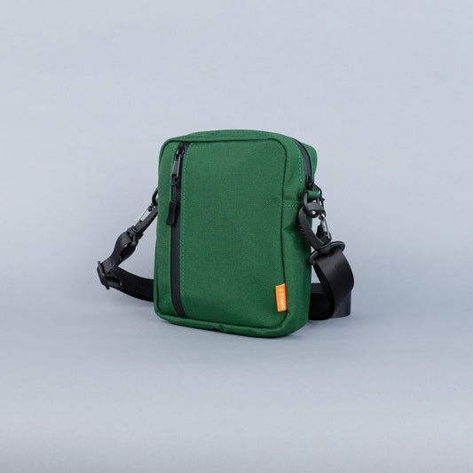 Hobson Crossbody Bag in Forest + Black