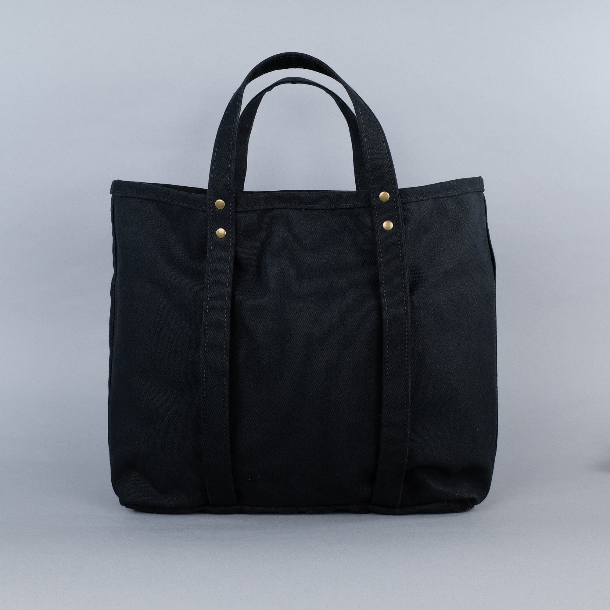 Woodbine Tote Bag in Black-zoom-3
