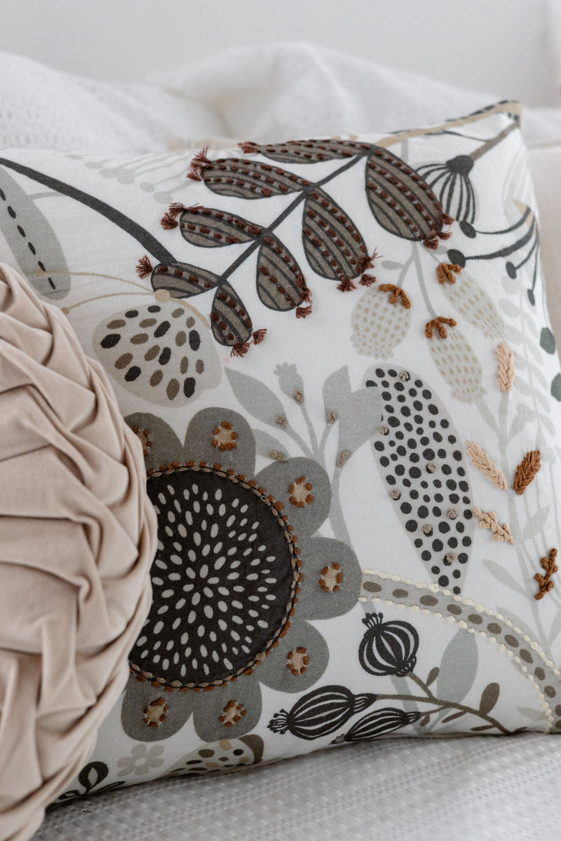 Wildflower Soul Cushion Cover-zoom-