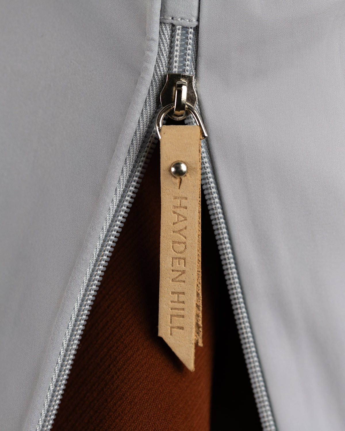 Long Organic Cotton Hanging Bag in Gray-3
