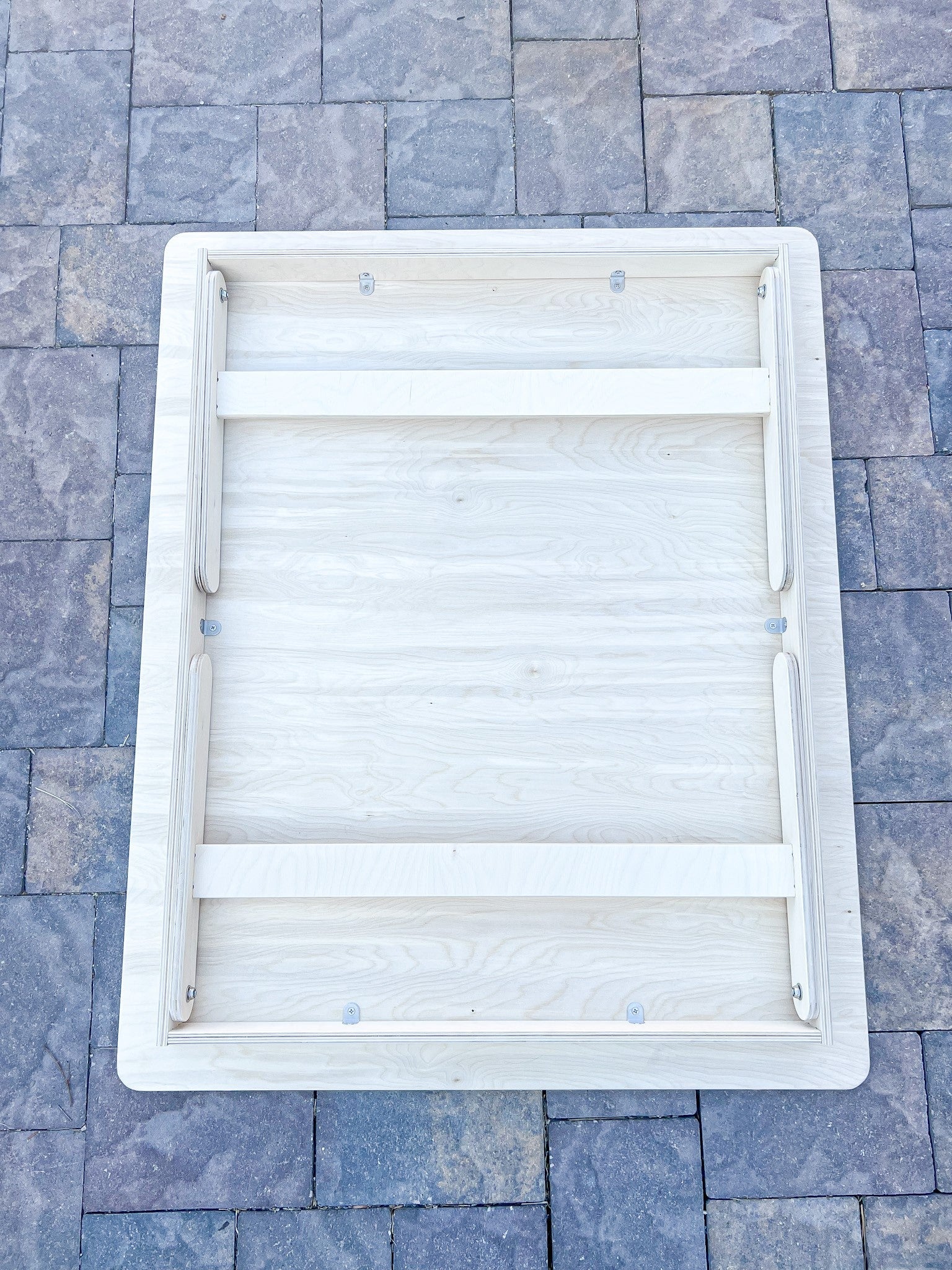 LESLIE | Foldable Picnic Table-7