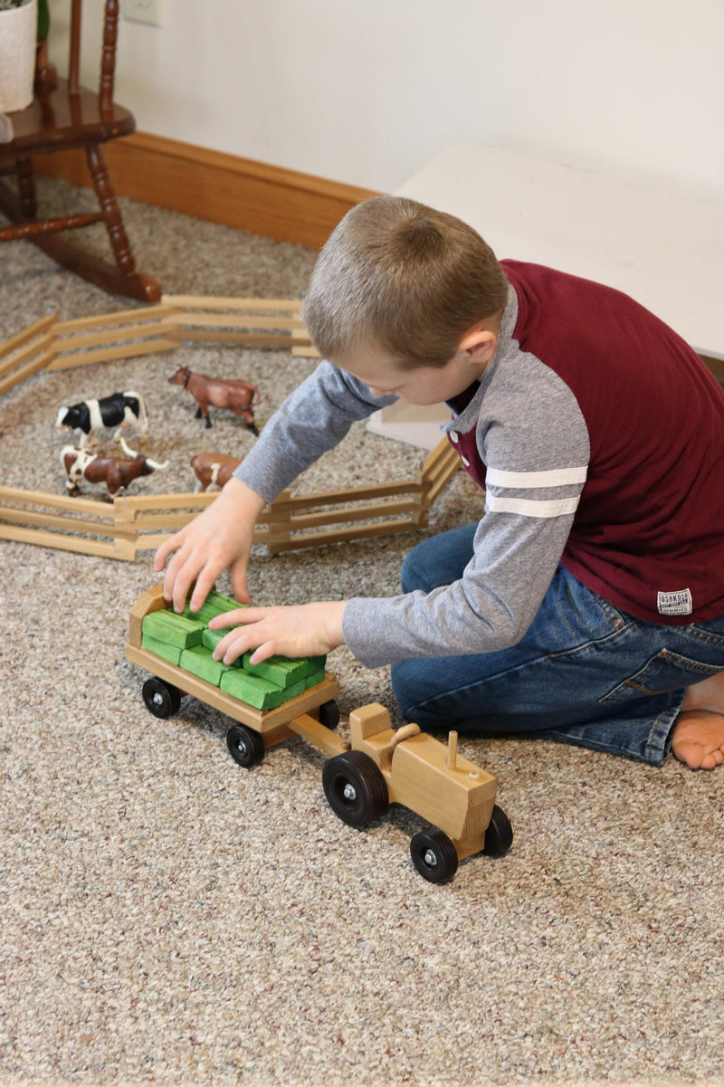 Amish Wooden Tractor and Wagon Set with Hay Bales-zoom-