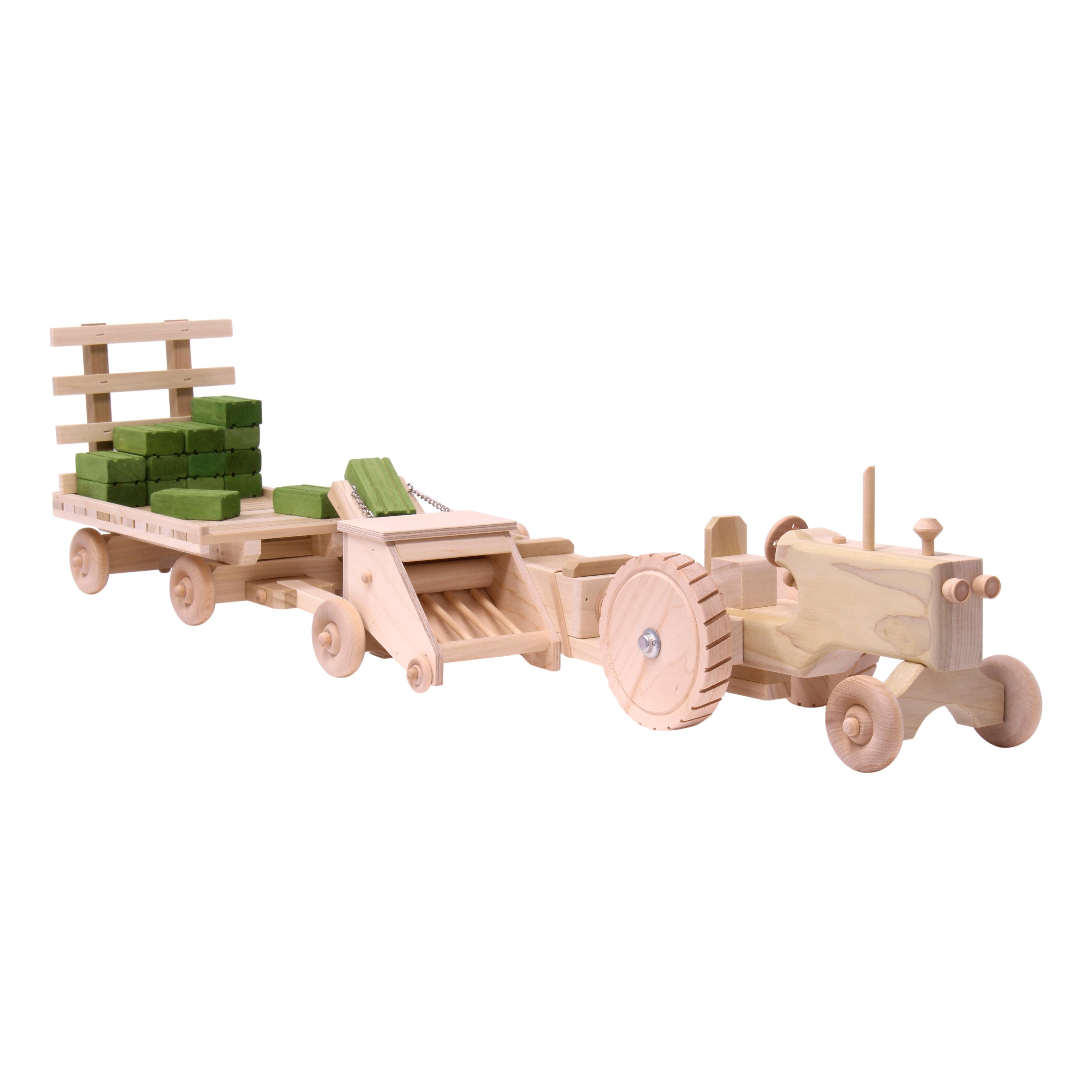 Little Farmer Hay Baling Toy Set – Wooden Tractor, Wagon & Hay Bales