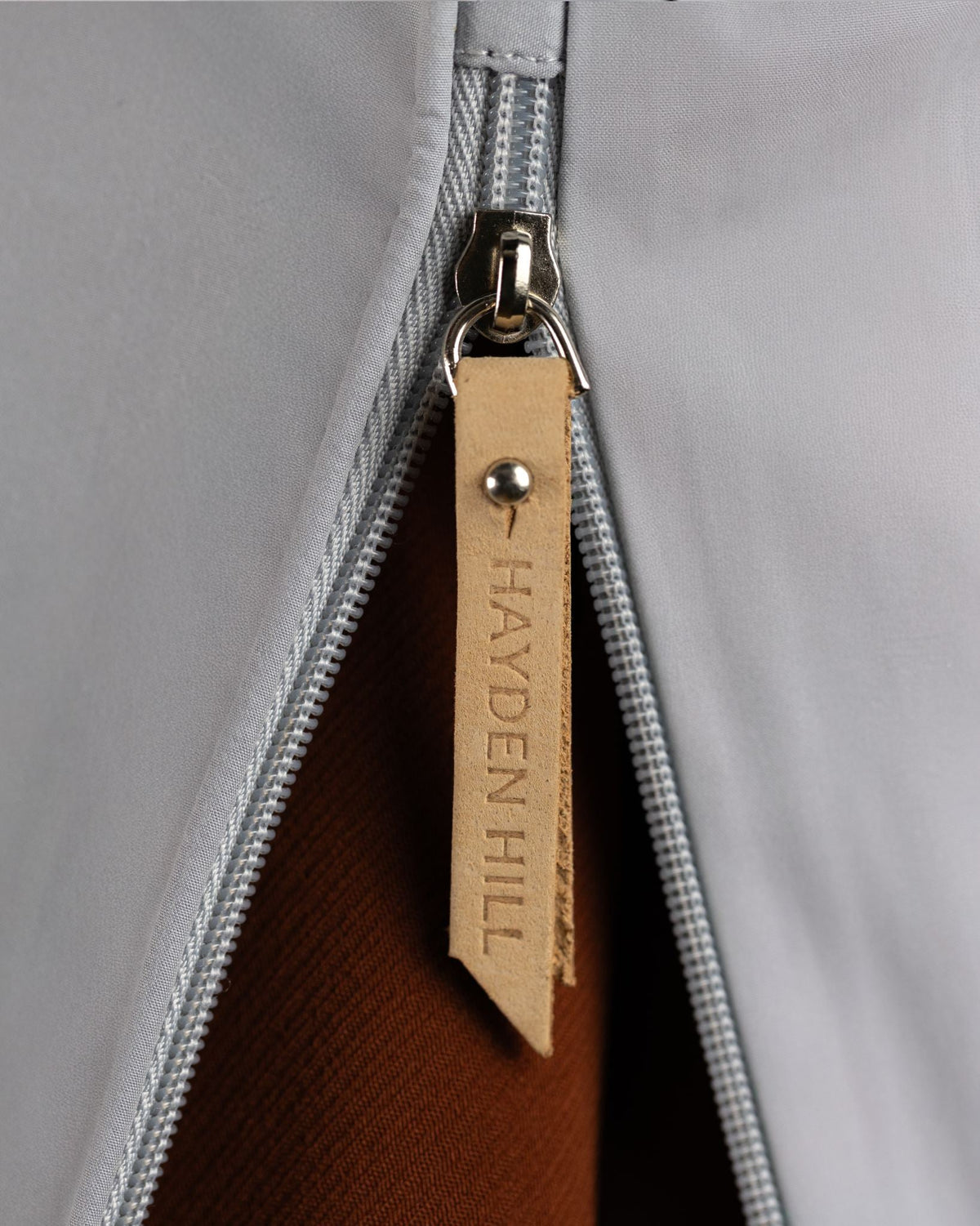 Short Organic Cotton Hanging Bag in Gray-zoom-8