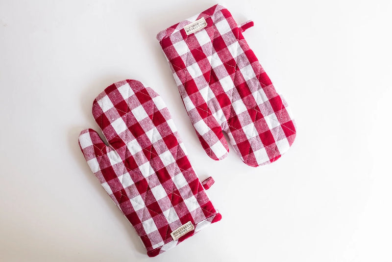 The Checkered Oven Mitts-zoom-