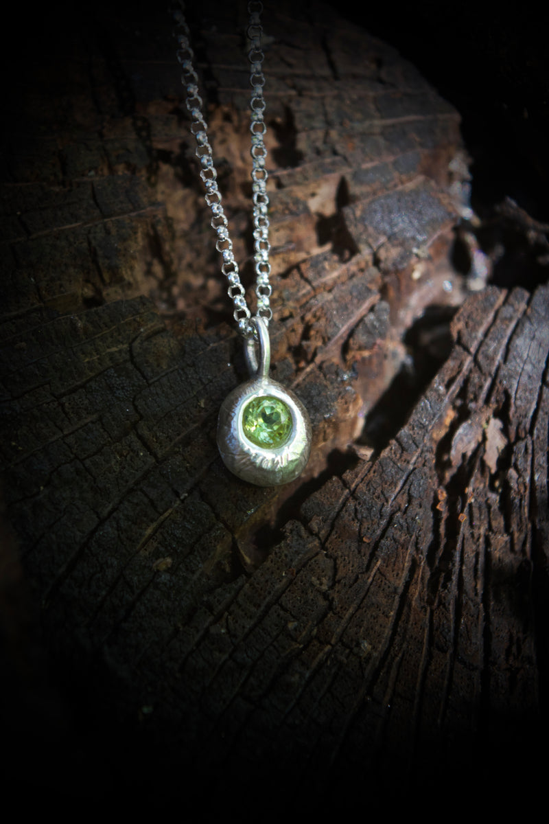 Glimmer Necklace-zoom-