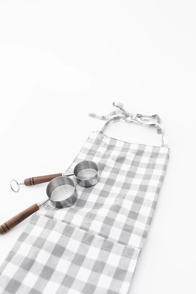 The Checkered Apron-zoom-