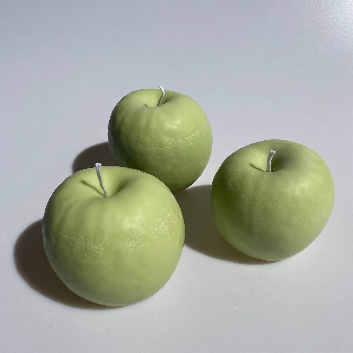 Apple Candle-zoom-9