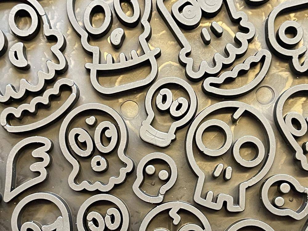 Zombie eMat - Enrichment Lick Mat for Dogs and Cats | Halloween Skull Design | SodaPup-zoom-11