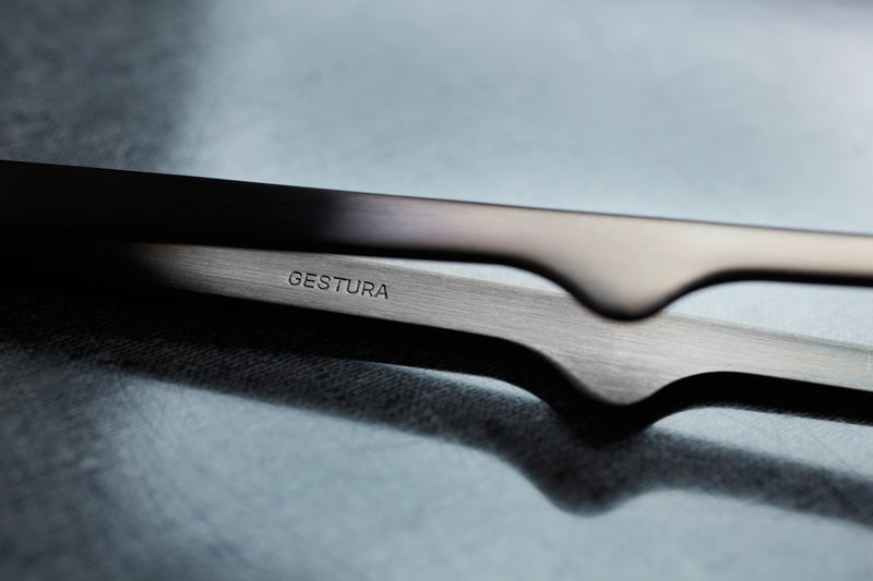 Stando Tong, Gunmetal-zoom-