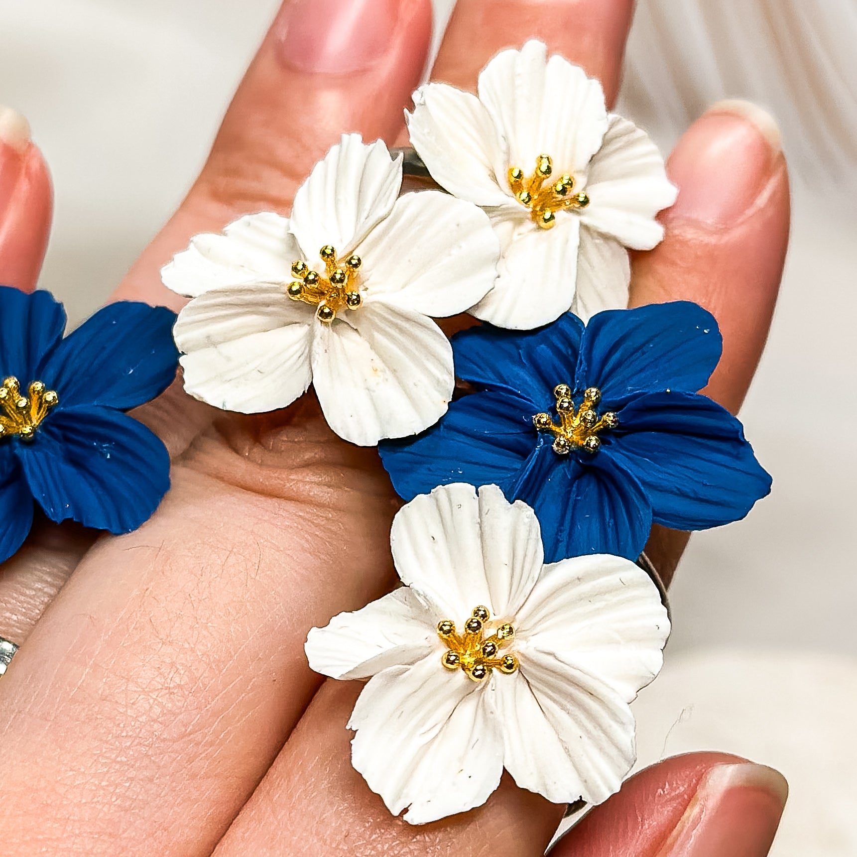 Isadora | Floral Adjustable Cocktail Ring-zoom-10