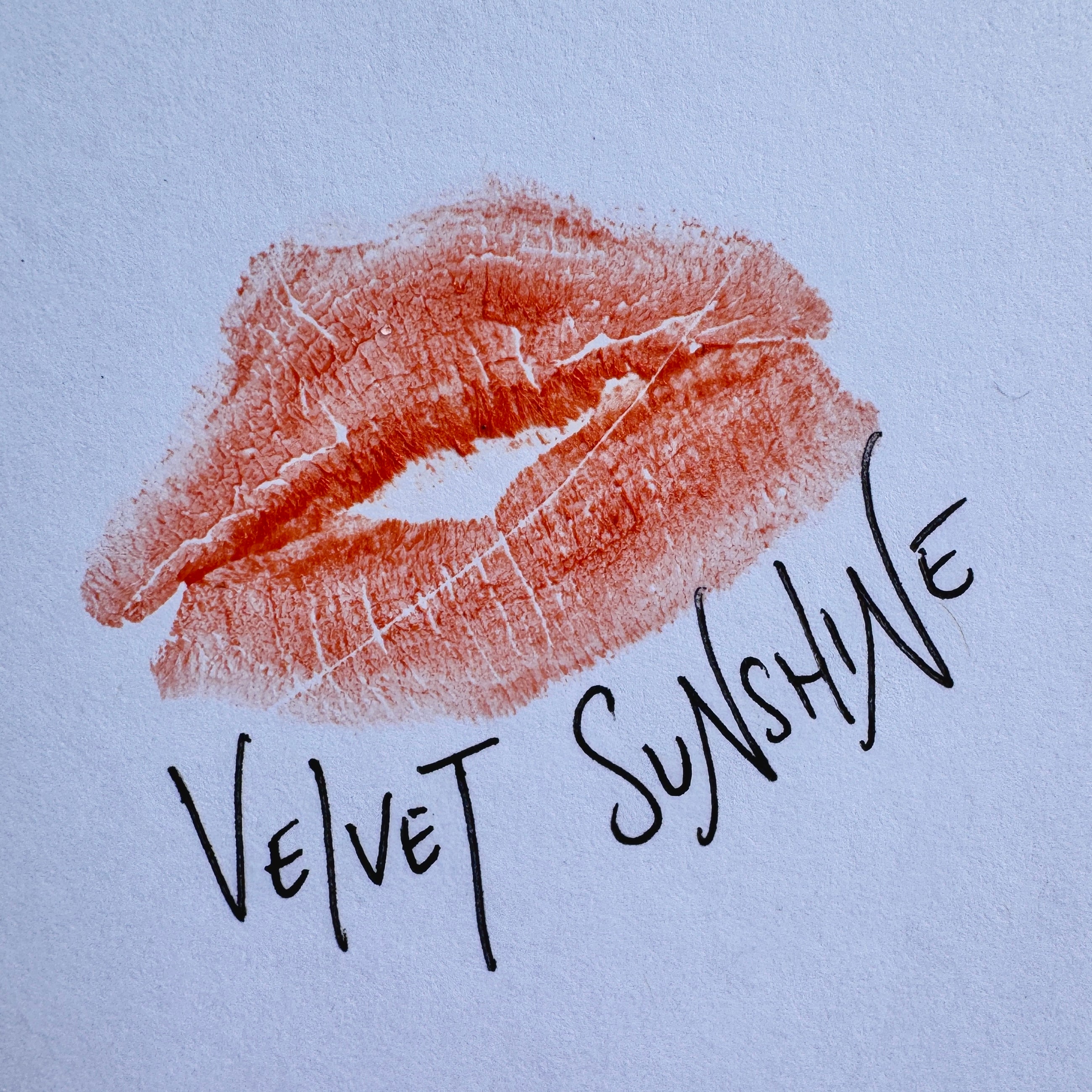 Lipstick | 8 Luxurious Shades