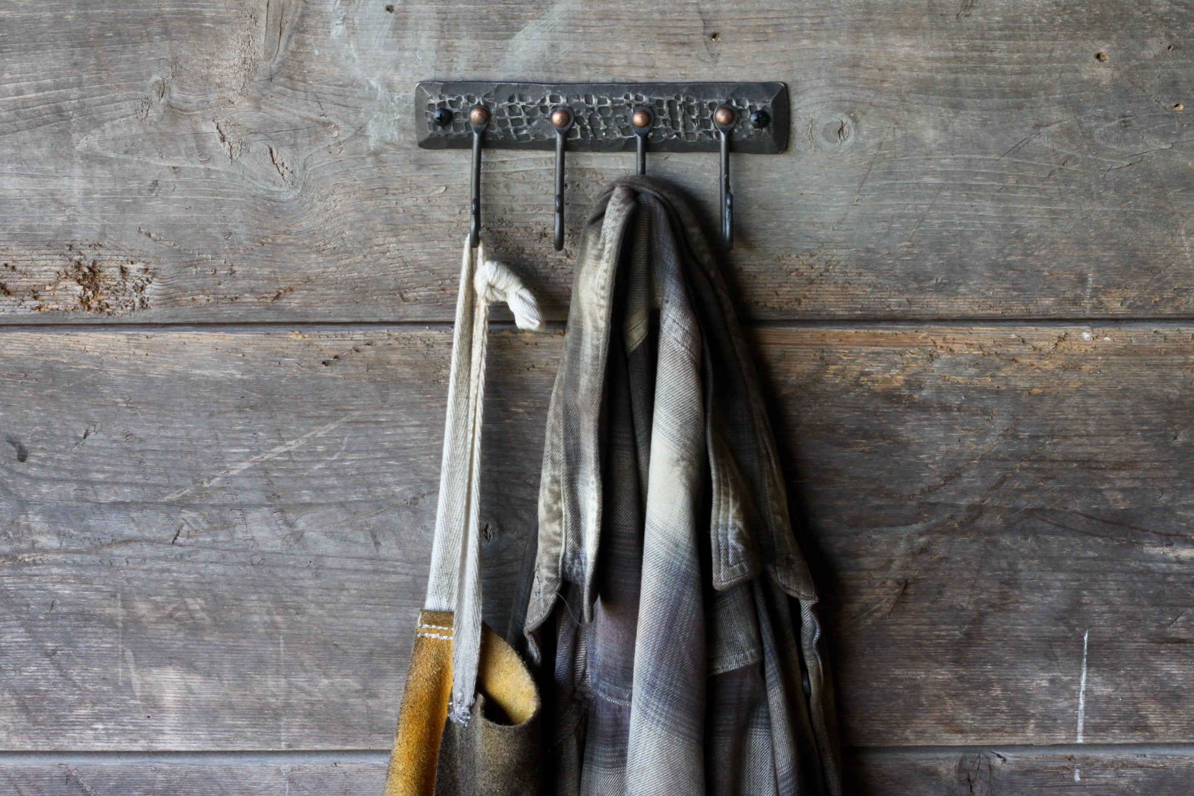 Hand Forged Hook Rack | Webbed Texture Key & Coat Rack